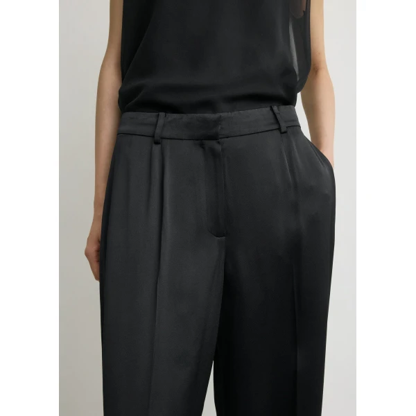 Toteme Pant luxury Clothing from  Luxury Handbags Marketplace