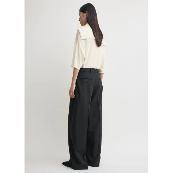 Toteme Pants with minimalist design at Luxury Shoes 