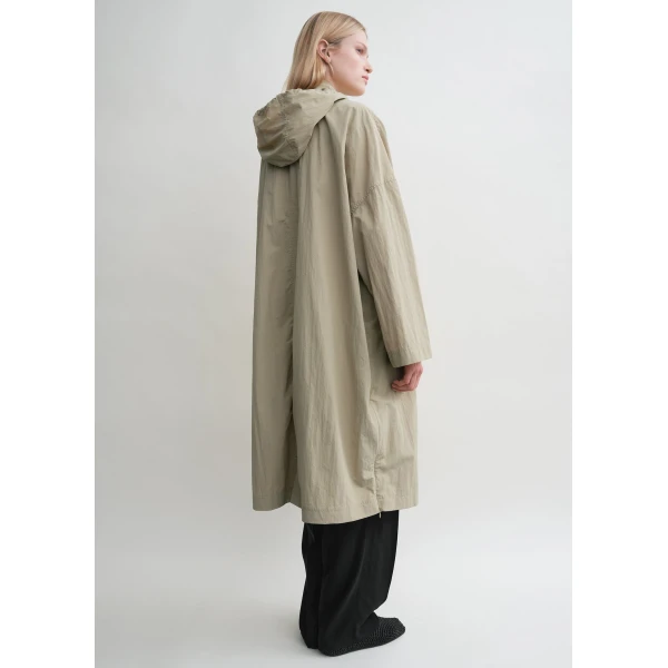 Toteme Coats with minimalist design at Luxury Shoes 