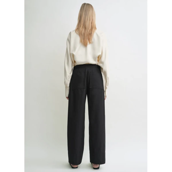 Toteme Tops with minimalist design at Luxury Shoes 
