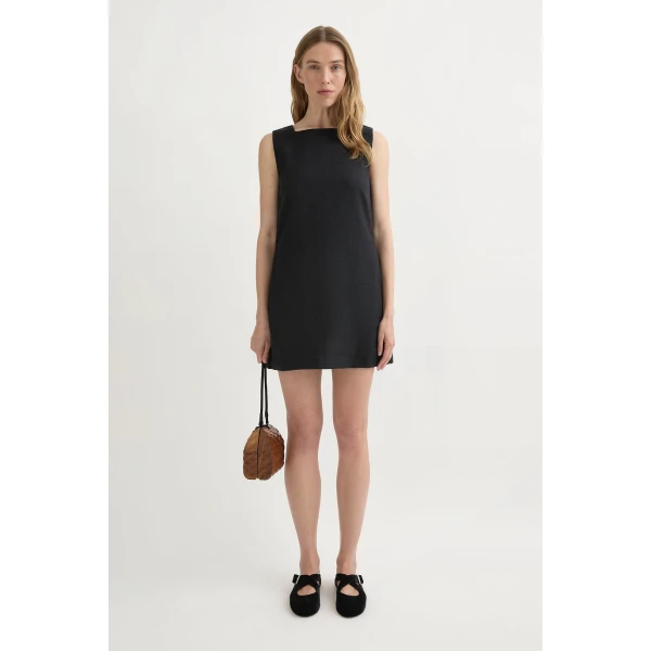 Posse Emma Shift Dress - Black – sustainable Dresses in Black from Australian designer at Luxury Shoes .
