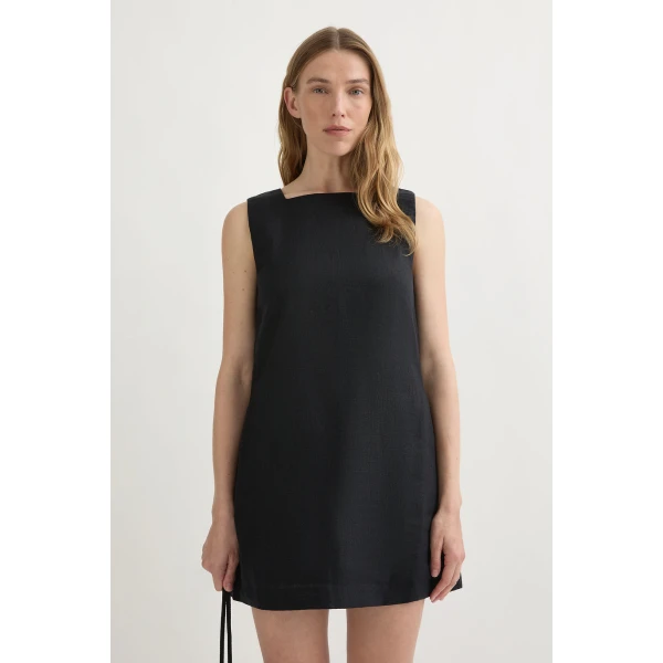 Posse Emma Shift Dress - Black – sustainable Dresses in Black from Australian designer at Luxury Shoes .