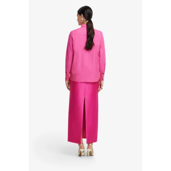 Long sleeves with button cuffs