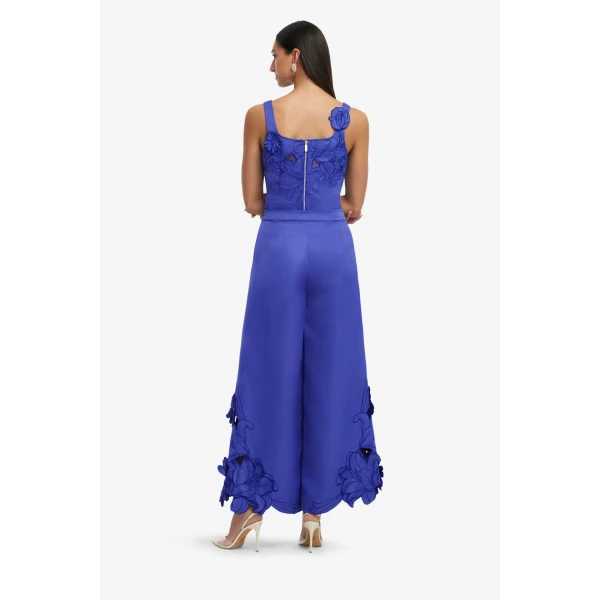 Sheer cut outs