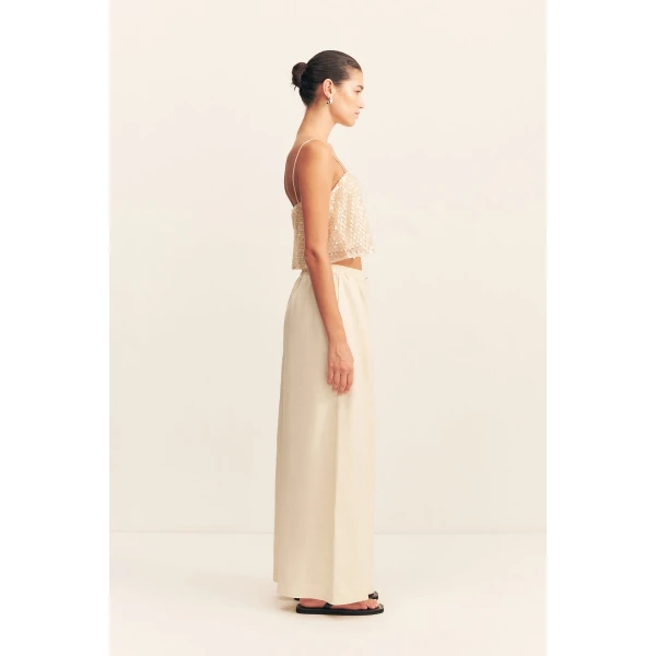 Wide leg drawstring pant in a premium linen blend in ecru.