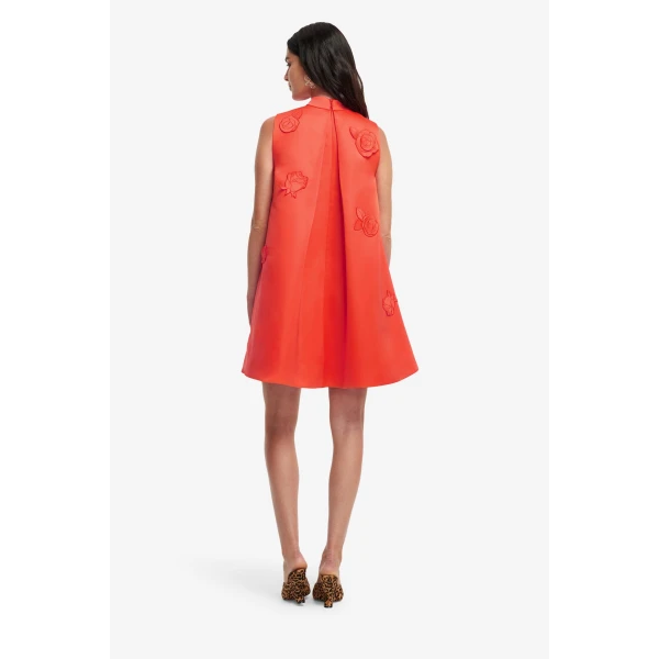 Inverted box pleated back