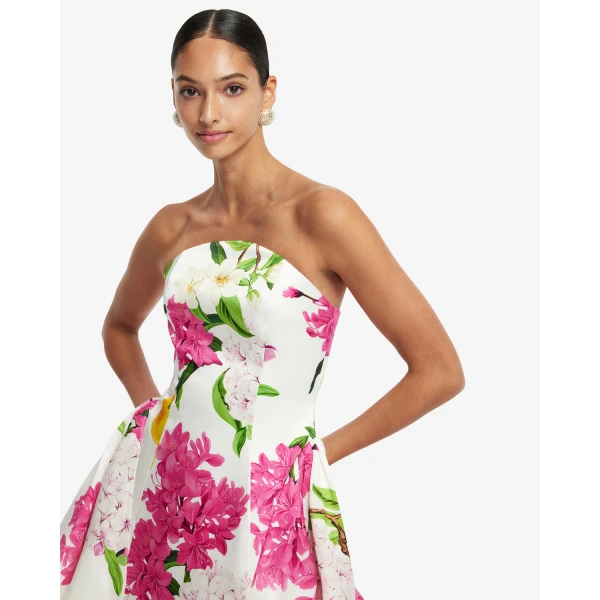Gathered voluminous mini skirt