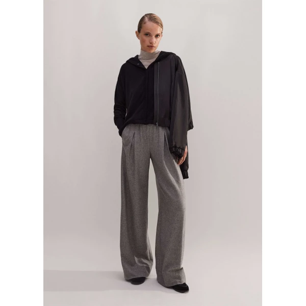 Me + Em Cashmere Drop Shoulder Box Crop Hoody – luxury British Black in Me and Em exclusively at Luxury Shoes 