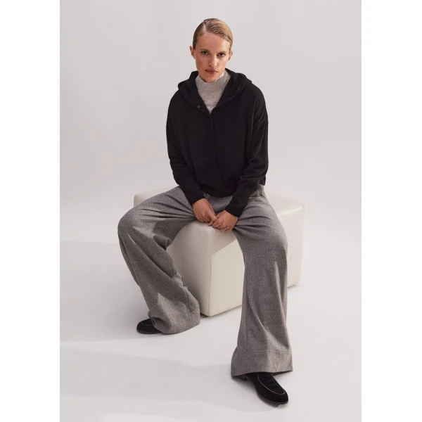 Me and Em Cashmere Drop Shoulder Box Crop Hoody – luxury British Black in Me and Em exclusively at Luxury Shoes 