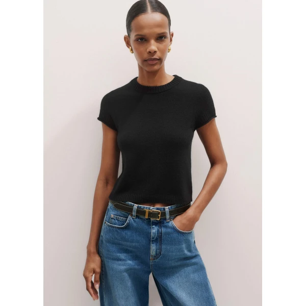 Me + Em Cashmere Shrunken Baby Tee – luxury British Black in Me and Em exclusively at Luxury Shoes 