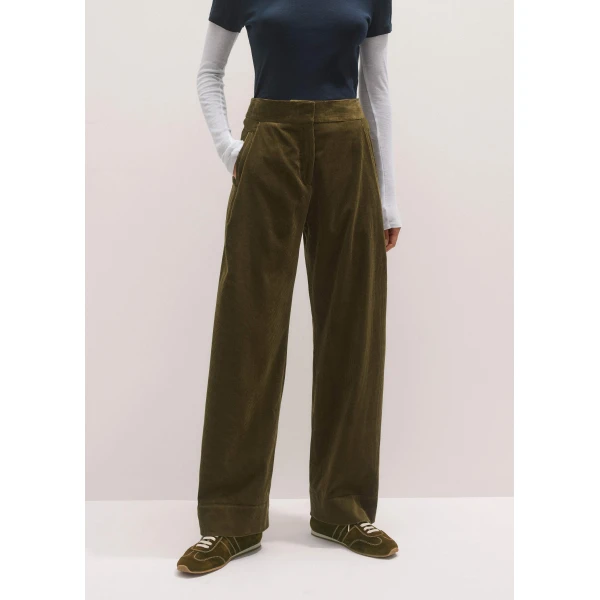 Me + Em Clever Trouser – luxury British Green in Me and Em exclusively at Luxury Shoes 