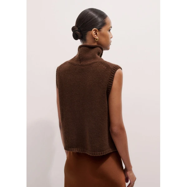 Me + Em Crop Sweater Vest – luxury British Brown in Me and Em exclusively at Luxury Shoes 