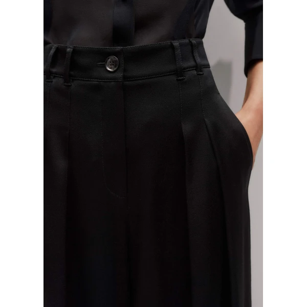 Me and Em Double Pleat Pant – luxury British Black in Me and Em exclusively at Luxury Shoes 