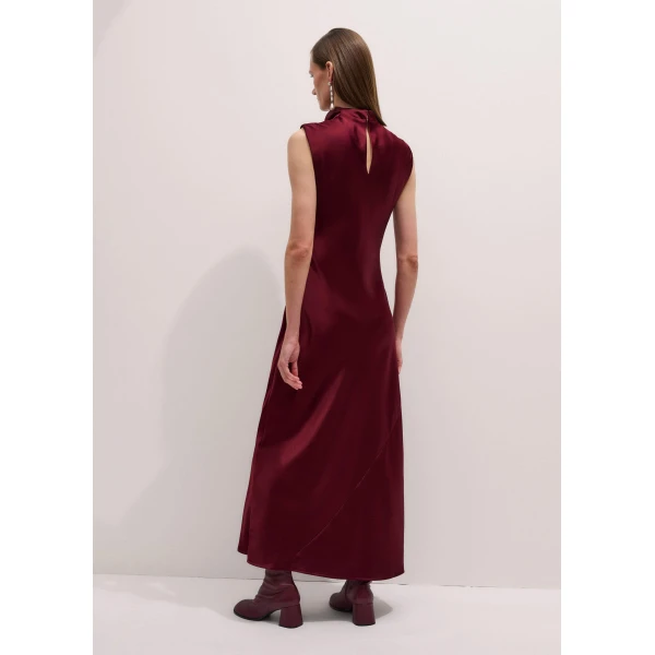 Me + Em Evening Maxi Dress – luxury British Red in Me and Em exclusively at Luxury Shoes 