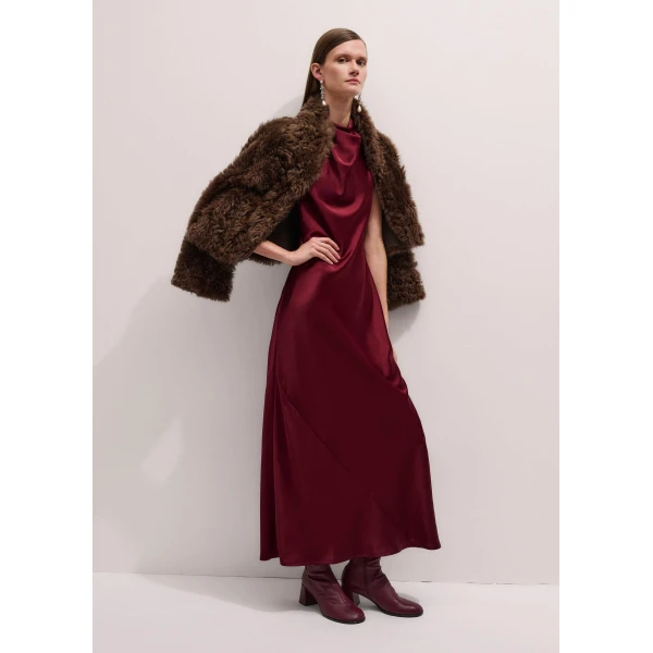 Me + Em Evening Maxi Dress – luxury British Red in Me and Em exclusively at Luxury Shoes 