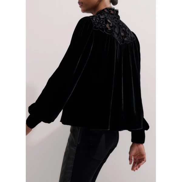 Me + Em Fluid Embroidered Top – luxury British Black in Me and Em exclusively at Luxury Shoes 