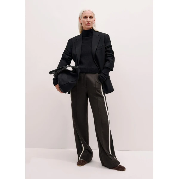 Me + Em High Neck Crop Jumper – luxury British Black in Me and Em exclusively at Luxury Shoes 