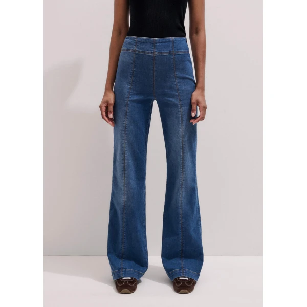 Me and Em Kick Flare Travel Jean – luxury British Blue in Me and Em exclusively at Luxury Shoes 