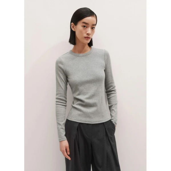Me + Em Perfect Basic Top – luxury British Grey in Me and Em exclusively at Luxury Shoes 