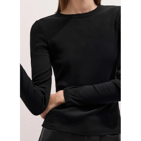 Me + Em Perfect Basic Top – luxury British Black in Me and Em exclusively at Luxury Shoes 