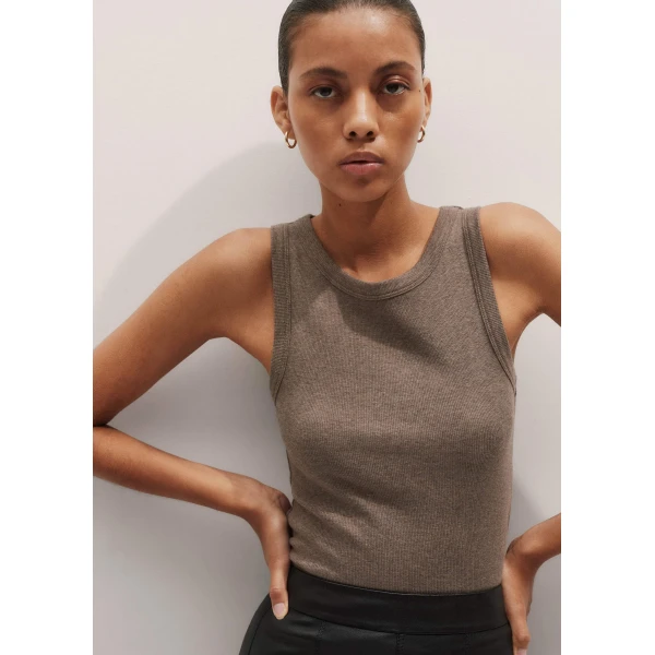Me + Em Perfect Basic Vest – luxury British Brown in Me and Em exclusively at Luxury Shoes 