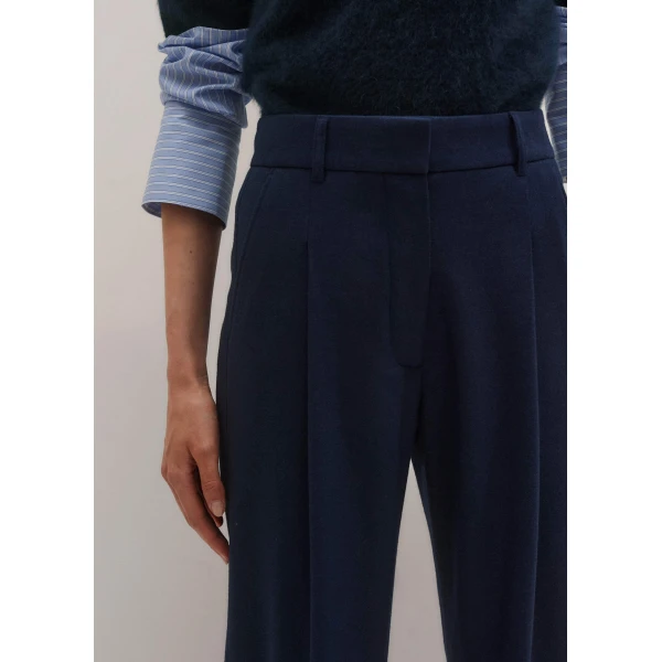 Me + Em Pleat Tapered Trouser – luxury British Blue in Me and Em exclusively at Luxury Shoes 
