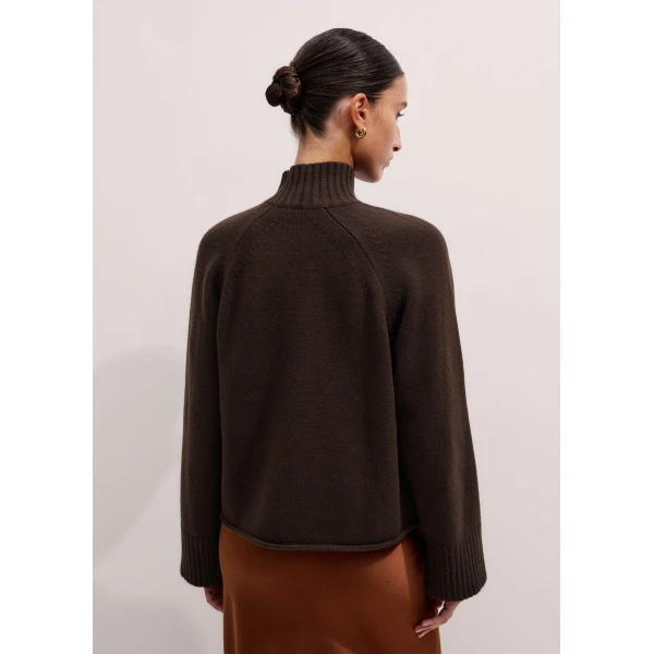 Me + Em Relaxed Luxe Sweater – luxury British Brown in Me and Em exclusively at Luxury Shoes 