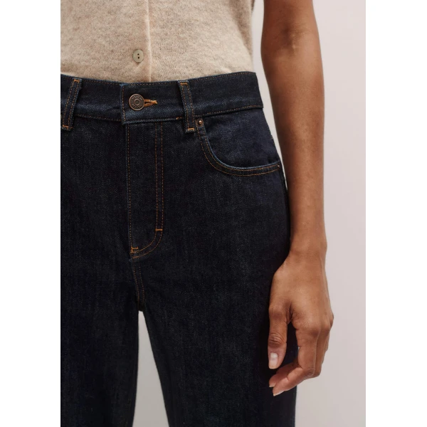 Me + Em Relaxed Straight Jean – luxury British Blue in Me and Em exclusively at Luxury Shoes 