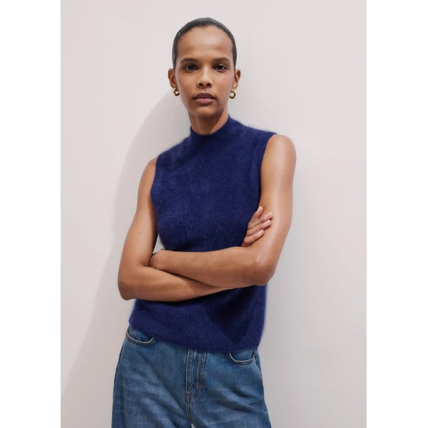 Me and Em Slim Sweater Vest – luxury British Blue in Me and Em exclusively at Luxury Shoes 