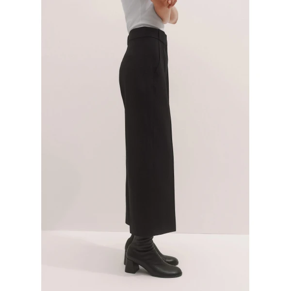 Me and Em Straight Crop Trouser – luxury British Black in Me and Em exclusively at Luxury Shoes 