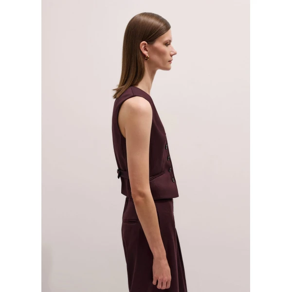 Me + Em Tailored Vest – luxury British Red in Me and Em exclusively at Luxury Shoes 
