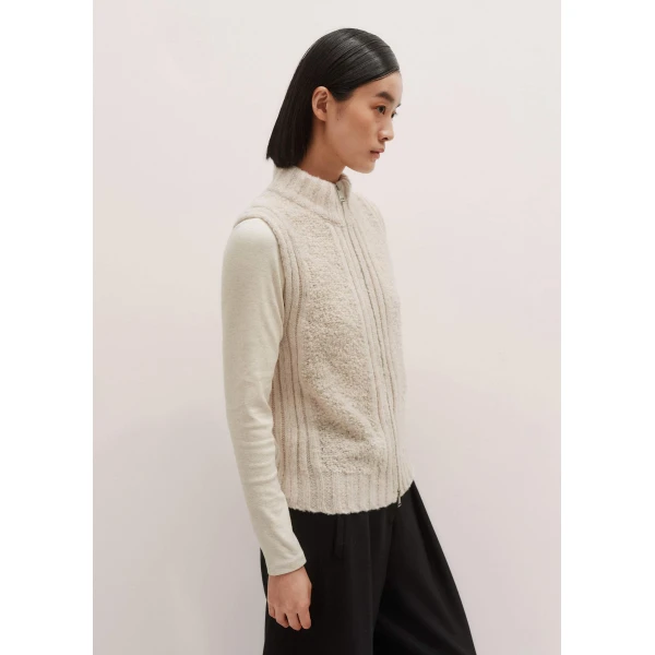 Me + Em Teddy Knit Vest – luxury British Ivory in Me and Em exclusively at Luxury Shoes 