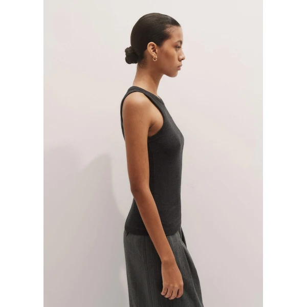Me and Em Ultimate Crew Neck Tank – luxury British Gray in Me and Em exclusively at Luxury Shoes 