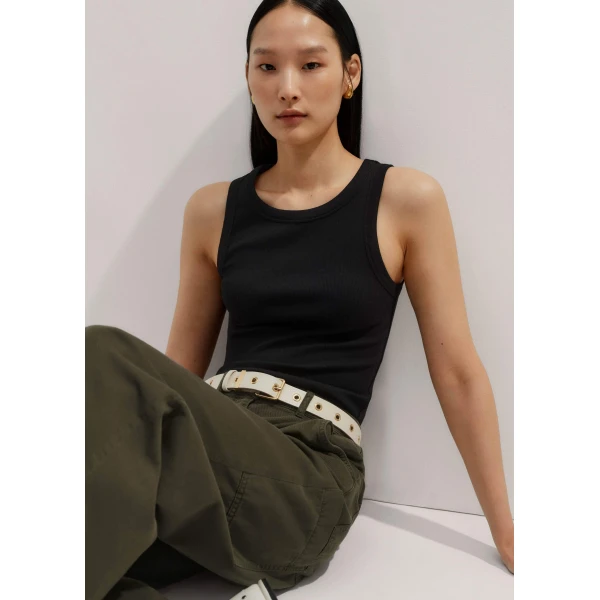 Me + Em Ultimate Crew Neck Vest – luxury British Black in Me and Em exclusively at Luxury Shoes 