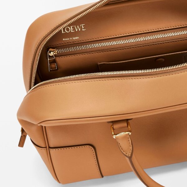 LOEWE Amazona 28 Bag
In Nappa Calfskin, view 4