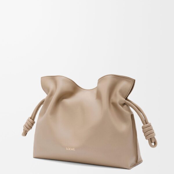 LOEWE Medium Flamenco Clutch In Nappa Calfskin, view 3