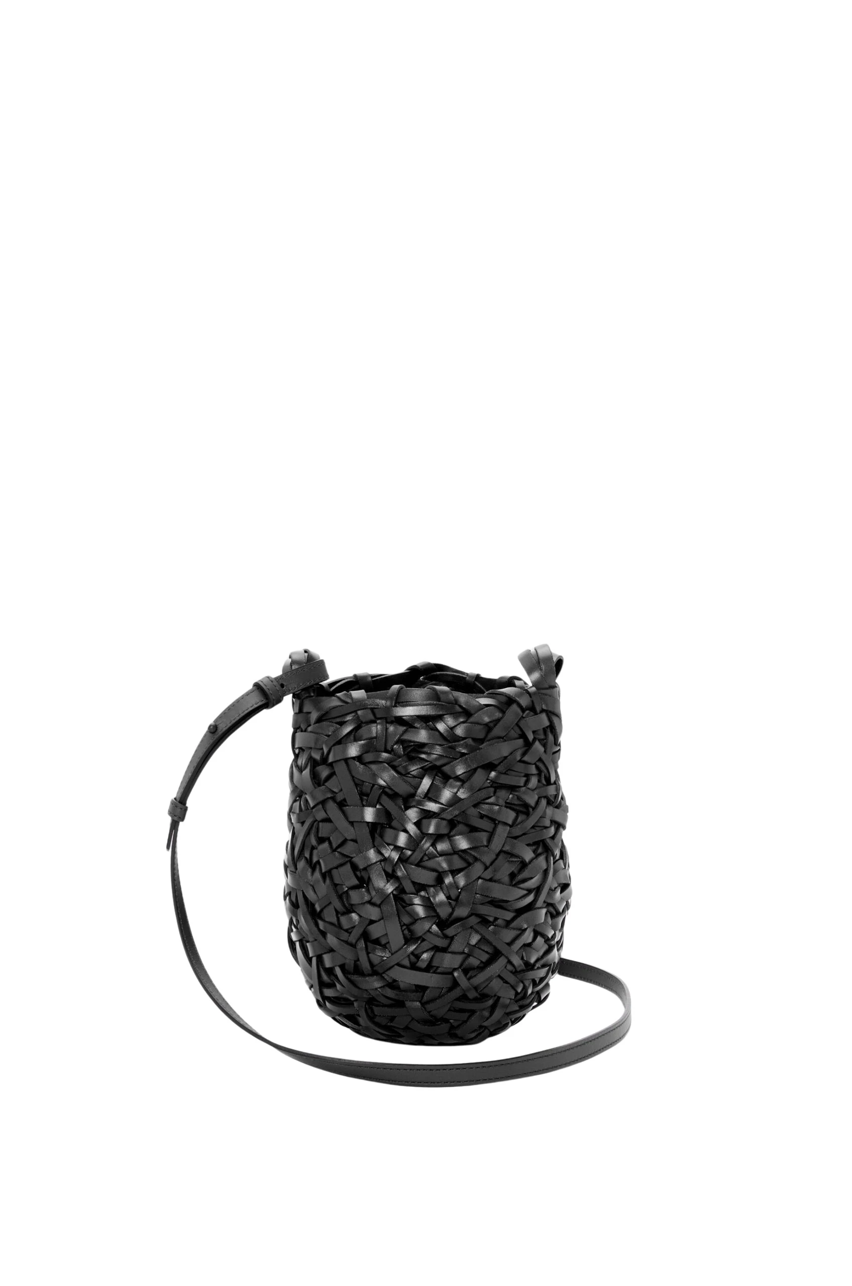LOEWE-Small-Nest-Basket-Bag-In-Calfskin-2025-coveti-4-scaled46425_nobg coveti
