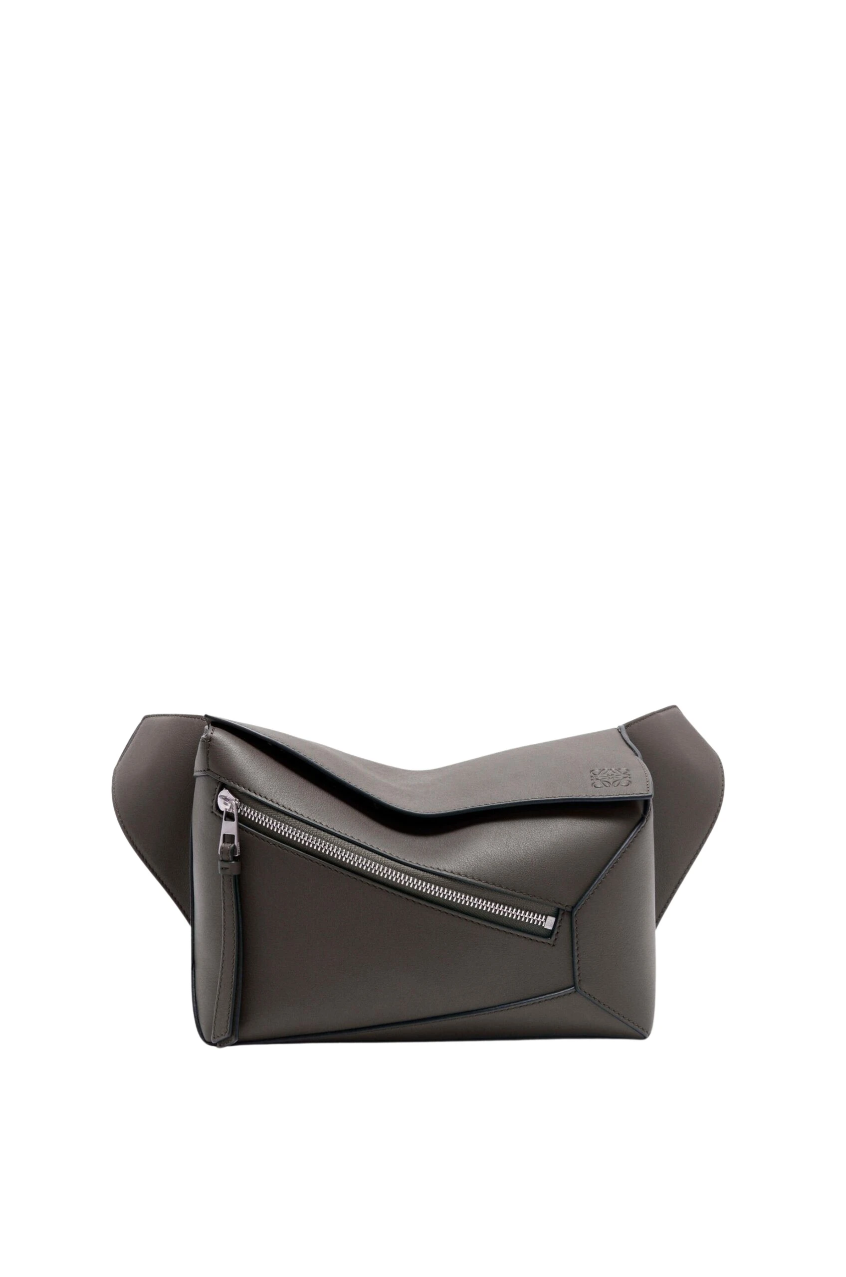 LOEWE-Small-Puzzle-Edge-Bumbag-In-Classic-Calfskin-2025-coveti-5-scaled73197_nobg coveti