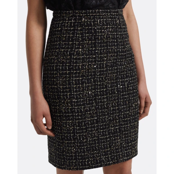 Ayaka Skirt in Black & Gold - Image 4