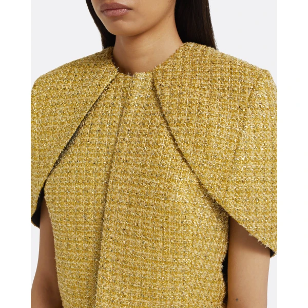 Palmer Cape in Yellow Gold - Image 4