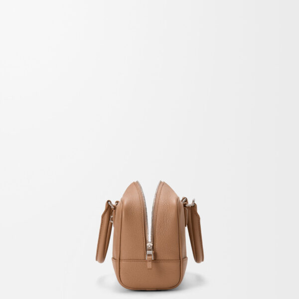 LOEWE Amazona 23 Bag In Soft Grained Calfskin, view 5