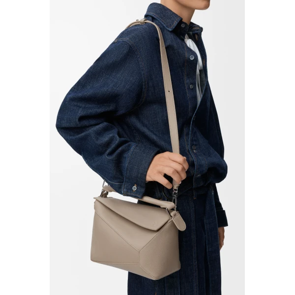 LOEWE puzzle bag