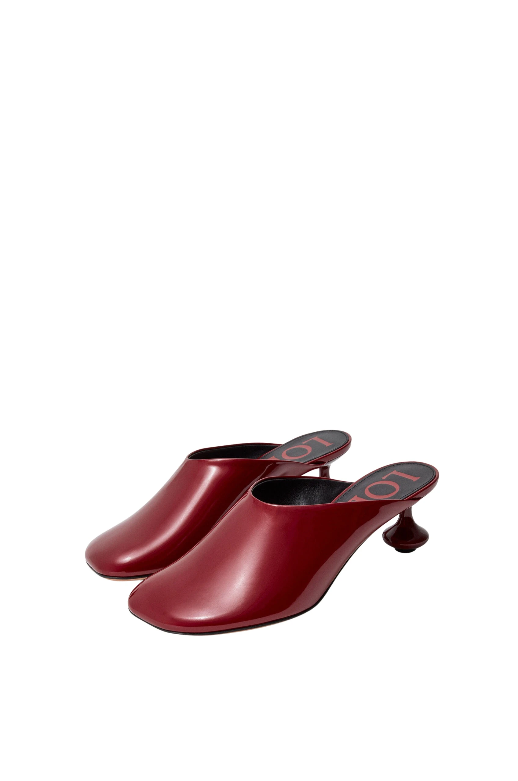 LOEWE-Toy-Mule-In-Soft-Patent-Lambskin-2025-coveti-scaled84334_nobg coveti