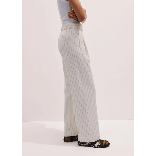 Fluid Bouclé – luxury British Ivory in Me and Em exclusively at Luxury Shoes 