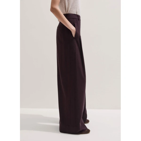 Fluid Tailoring – luxury British Red in Me and Em exclusively at Luxury Shoes 