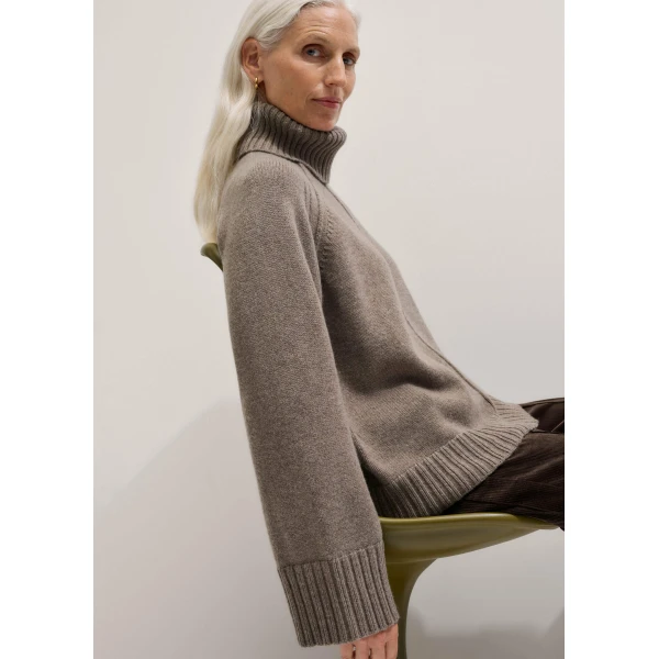 Merino + Cashmere – luxury British Brown in Me and Em exclusively at Luxury Shoes 