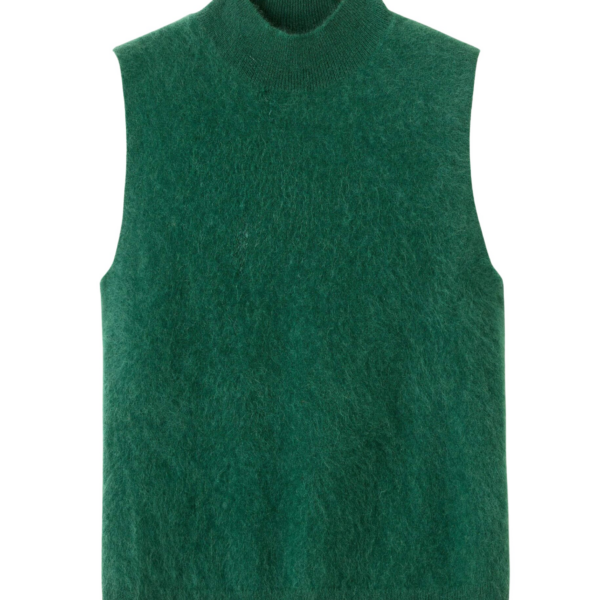 Me and Em Slim Sweater Vest
Brushed Cashmere