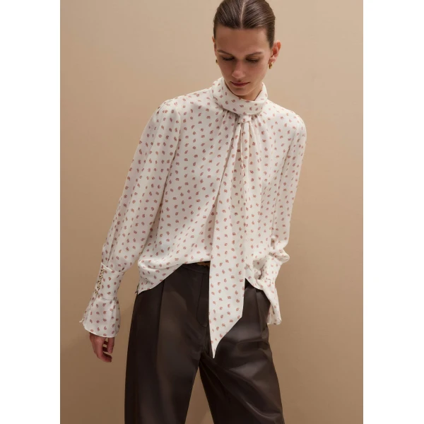 Me + Em Straight Blouse + Tie
