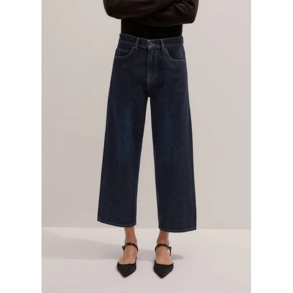 Me + Em Straight Crop Jean