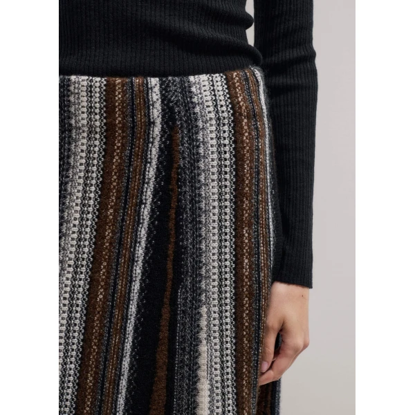 Merino + Cashmere – luxury British Black in Me and Em exclusively at Luxury Shoes 